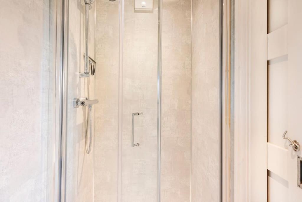 Millfield Apartment